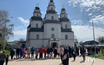 Новини Дніпра: Як проходить освячення пасок у Свято-Троїцькому соборі