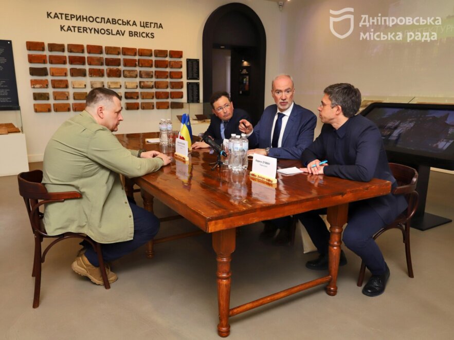 Новини Дніпра: Посол Франції в Дніпрі