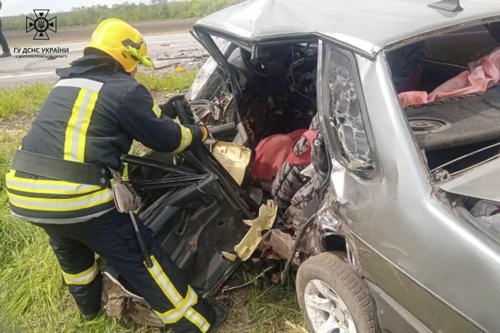 ДТП в Нікопольскому районі: є 3 загиблих та 3 постраждалих