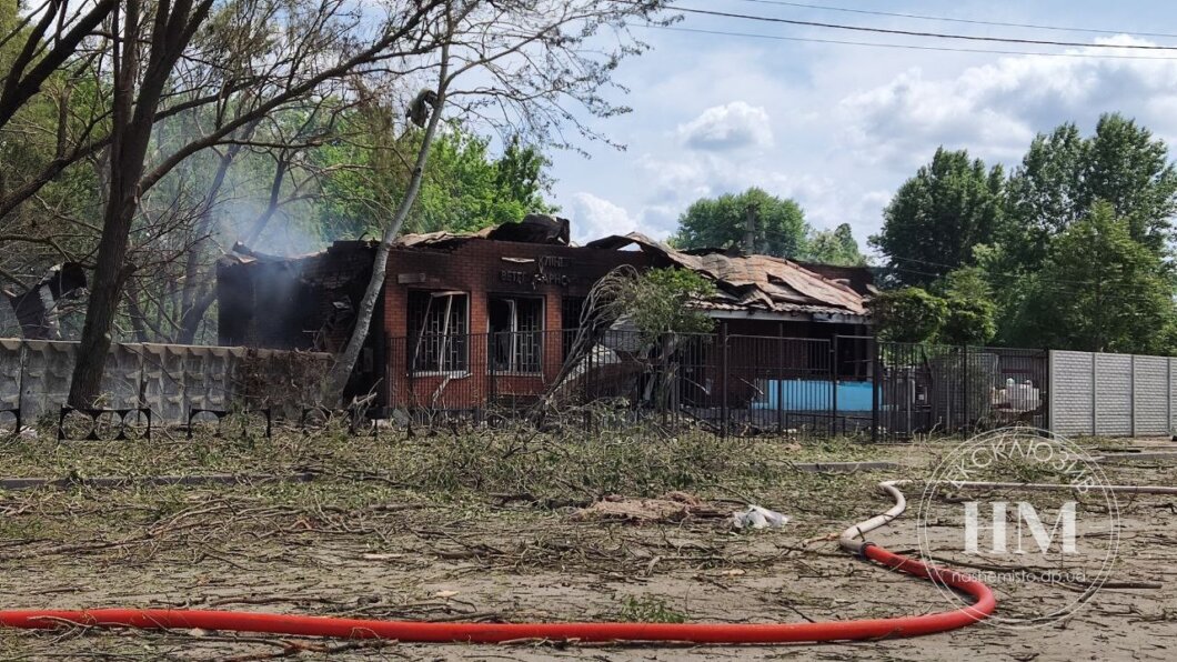 Ракетний удар по Дніпру: як працівники ветклініки пережили той день