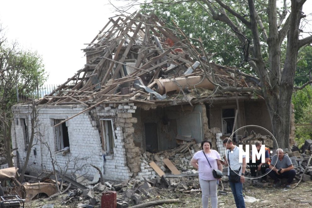 Новини Дніпра: Фоторепортаж з місця ракетного удару по Дніпру