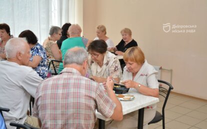 Дніпро впроваджує унікальну програму підтримки переселенців поважного віку - Наше Місто