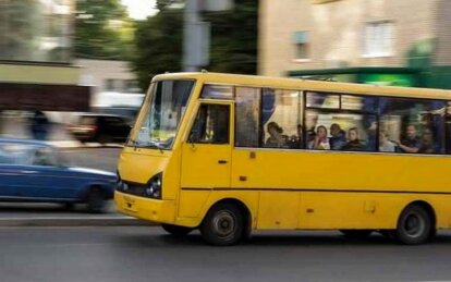 Жінка випала з маршрутки на ходу: на Одещині затримали водія транспортного засобу