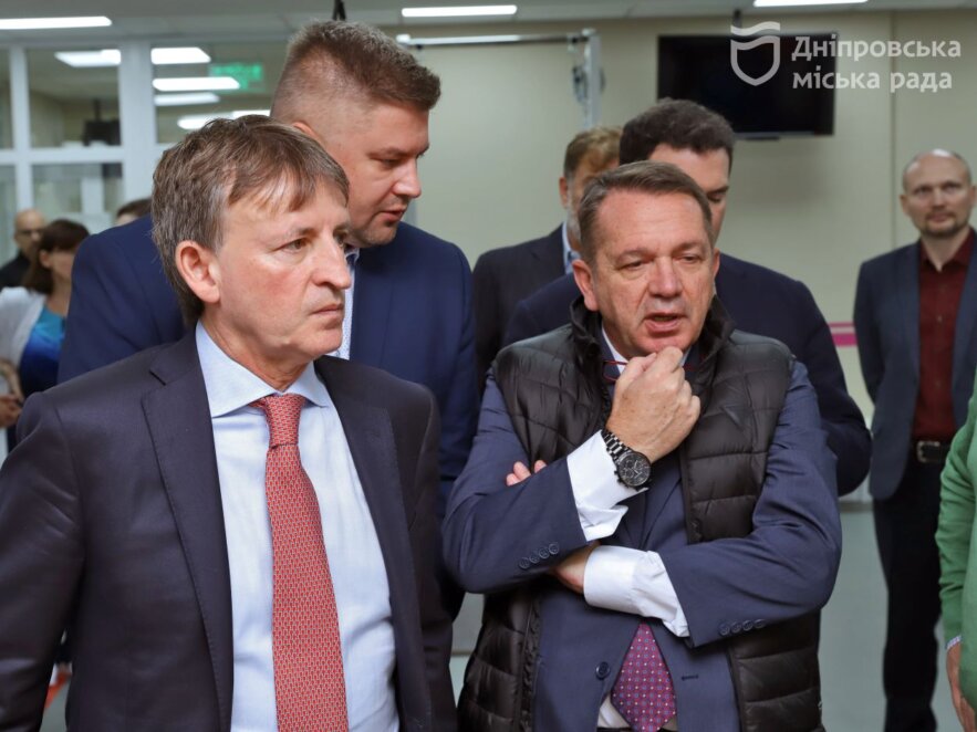 Уряд Італії планує надати підтримку Дніпру в галузі медицини, — посол Італії Дзадзо після зустрічі з мером Філатовим
