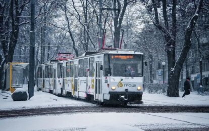 Є зміни у русі: як працює громадський транспорт у Дніпрі 11 грудня
