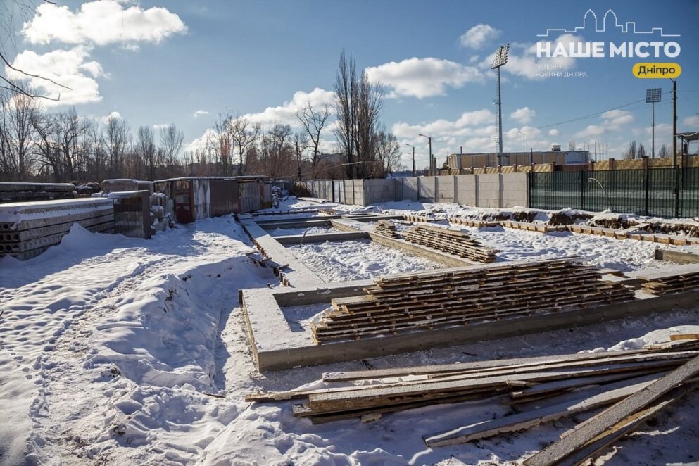разрушенную клинику начали отстраивать