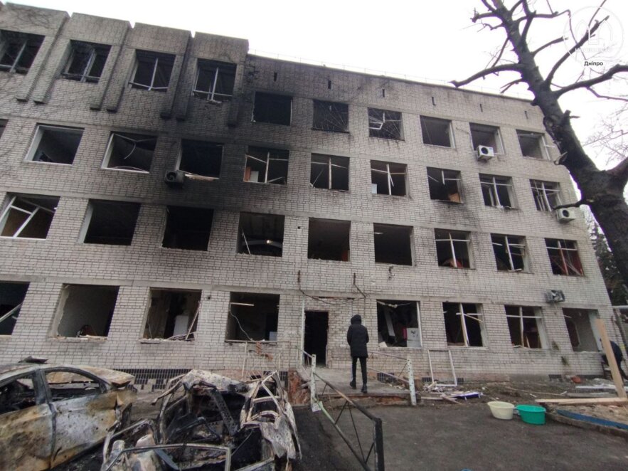 Влучання шахеда у гуртожиток у Дніпрі - Наше Місто