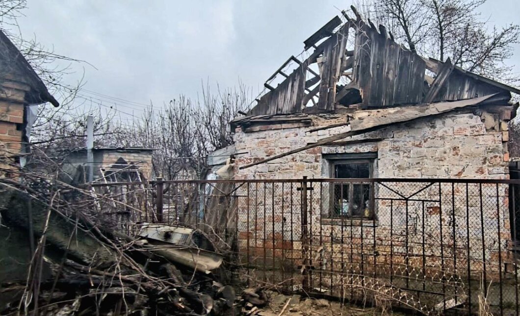 Оккупанты три раза атаковали Днепропетровщину беспилотниками и артиллерией: есть повреждения