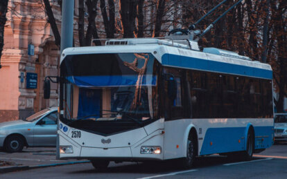 Як у Дніпрі працює громадський транспорт 6 січня