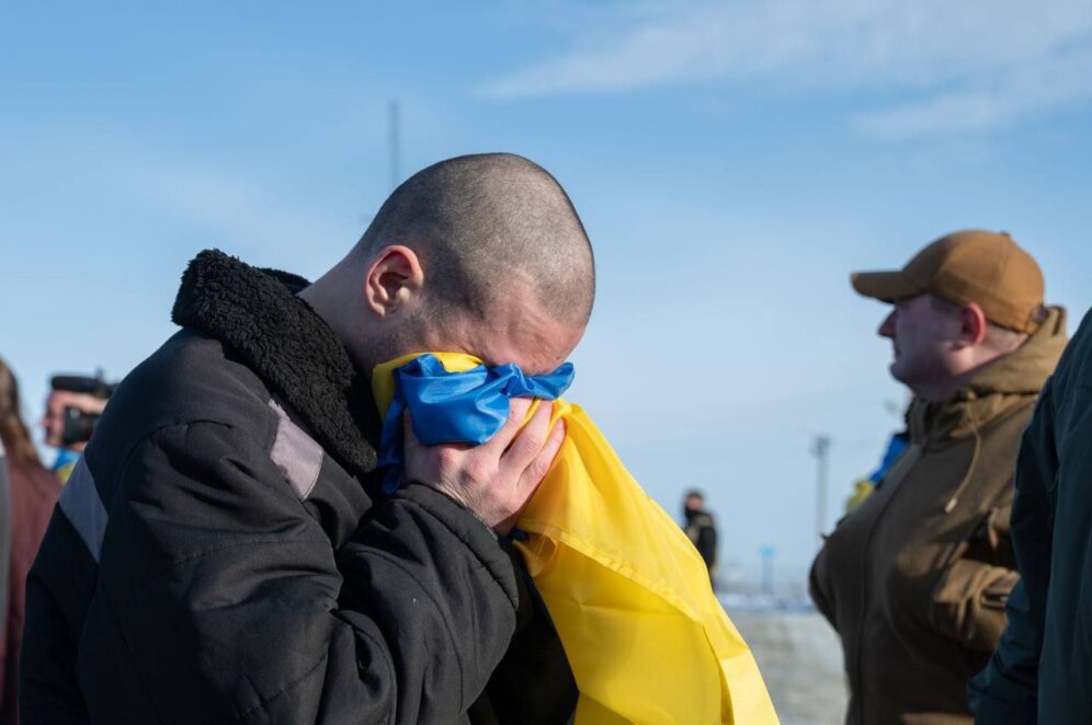 Дома: во время последнего обмена из российского плена вернулись 14 жителей Днепропетровщины